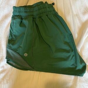 Lululemon Hotty Hot Lined Shorts, Teal, Size 8 2.5”